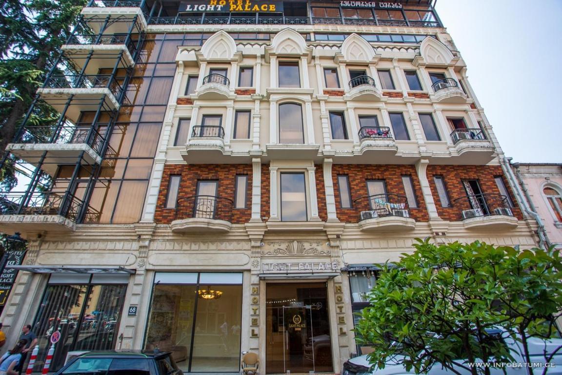 Hotel Light Palace Batumi Bagian luar foto